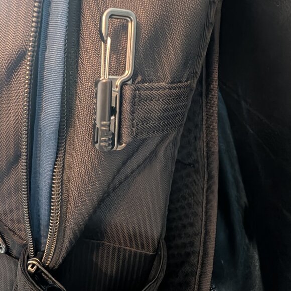 Pacsafe Metrosafe LS350 Anti-Theft 15L Backpack – Econyl Black (Eco-Friendly)